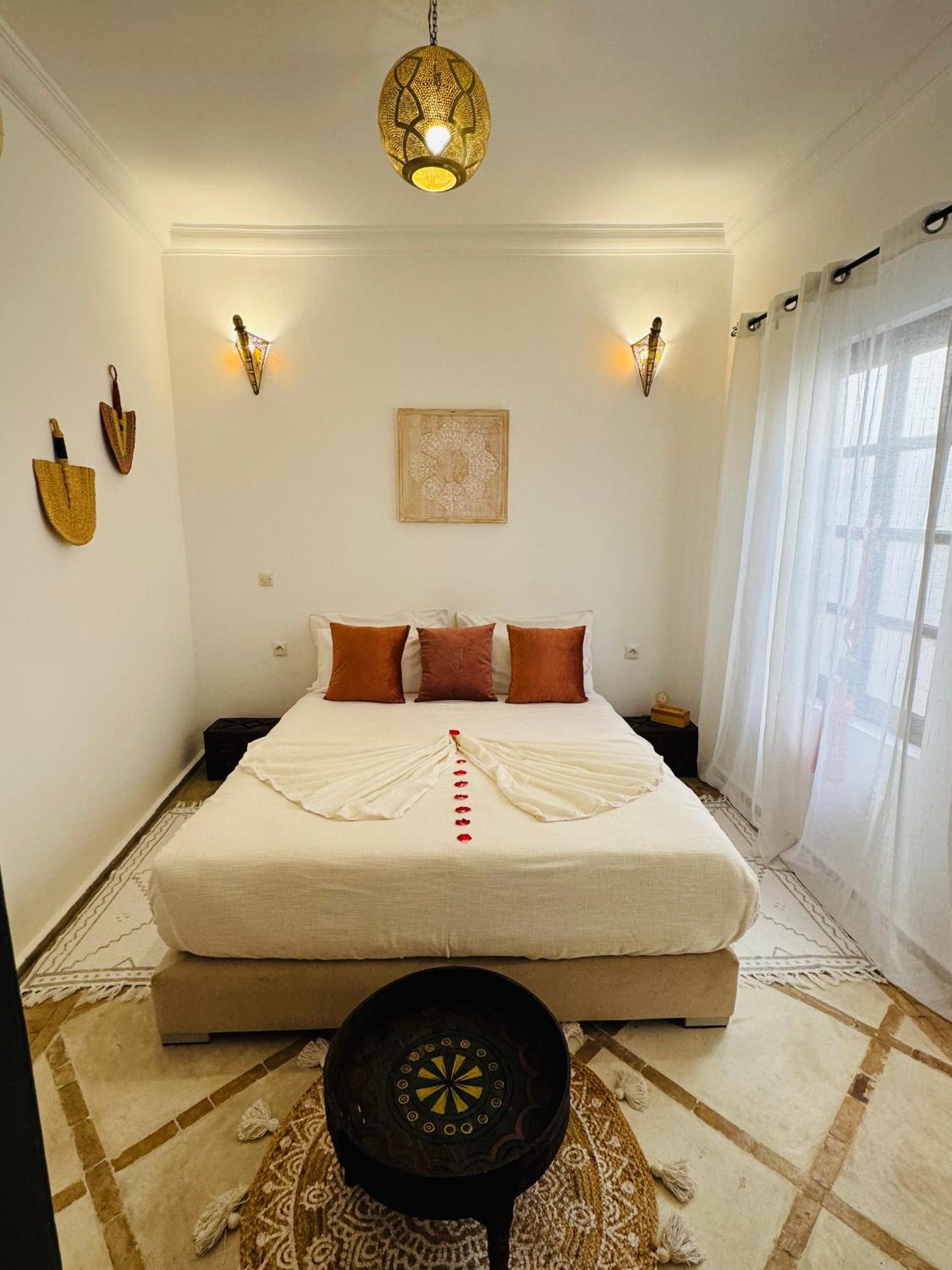 Riad Bjoujna Marrakesh Bagian luar foto