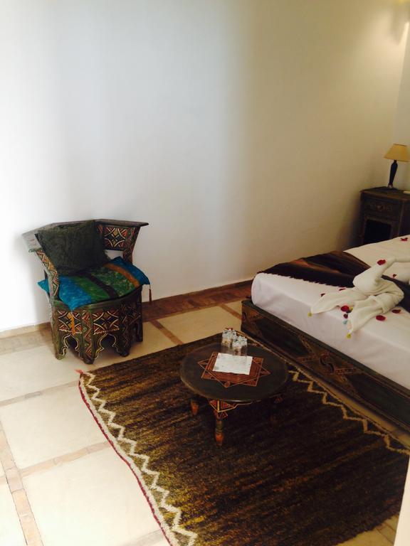 Riad Bjoujna Marrakesh Bagian luar foto