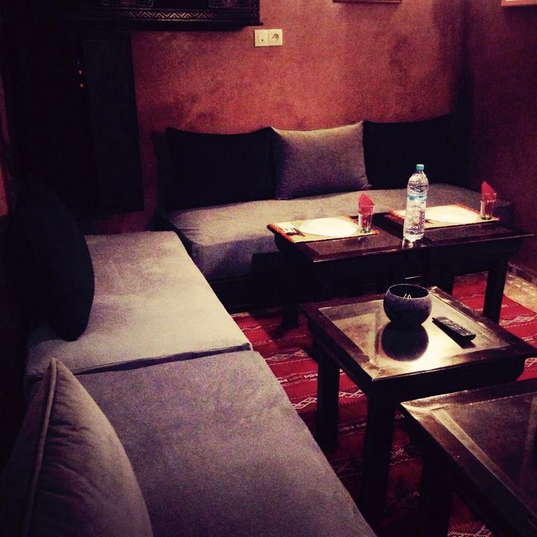 Riad Bjoujna Marrakesh Bagian luar foto