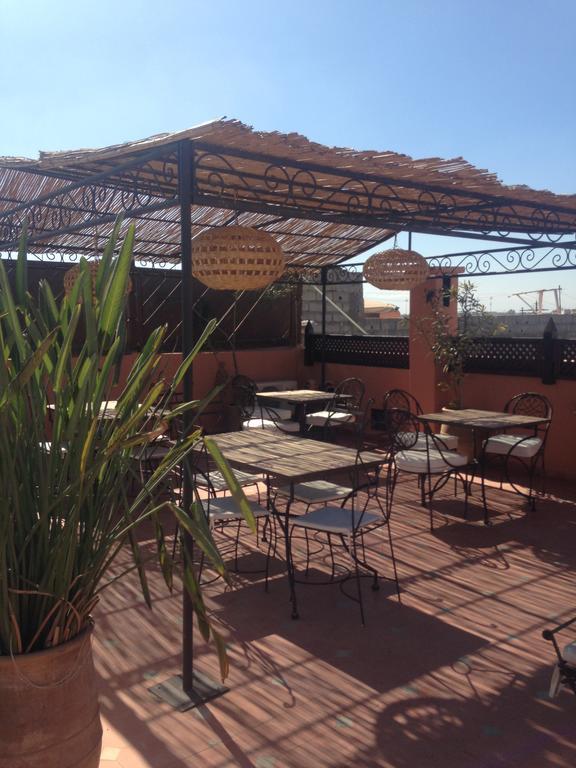 Riad Bjoujna Marrakesh Bagian luar foto