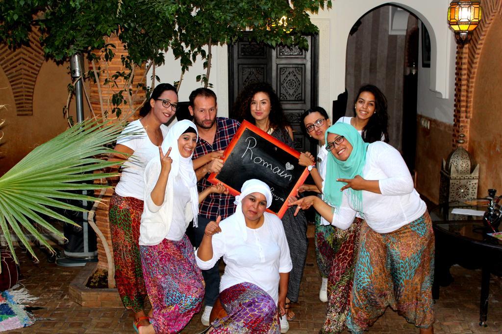 Riad Bjoujna Marrakesh Bagian luar foto